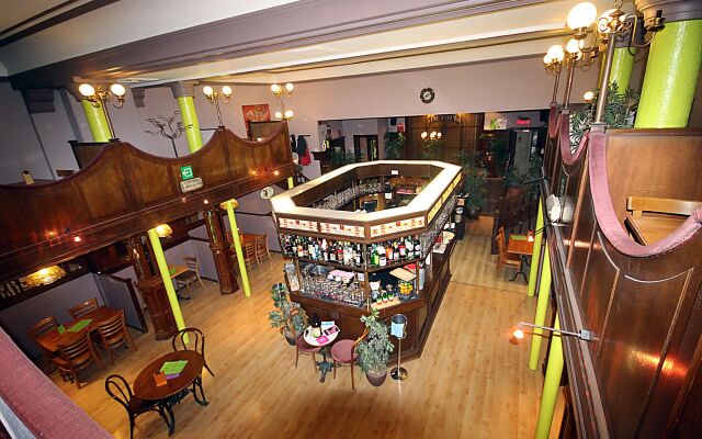 Hotel Derby MERODE