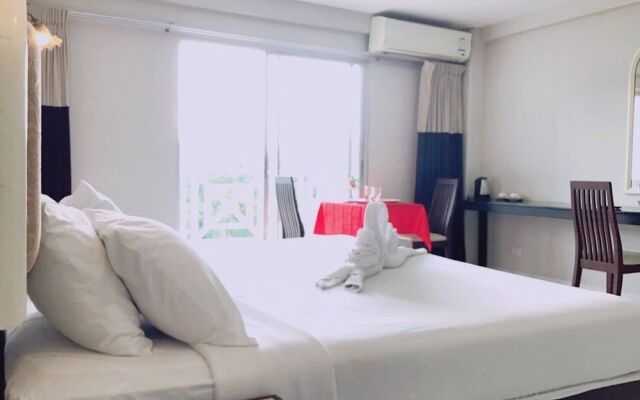 James Mandarin Khaoyai