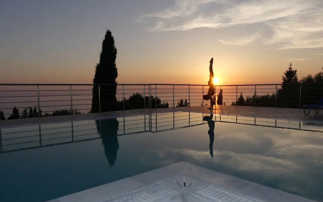 Studios Vrionis Panoramic Sunset