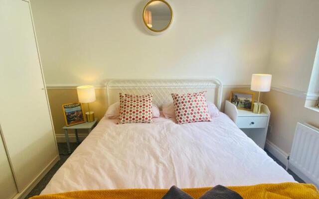 Sea Front White Rock Apartment