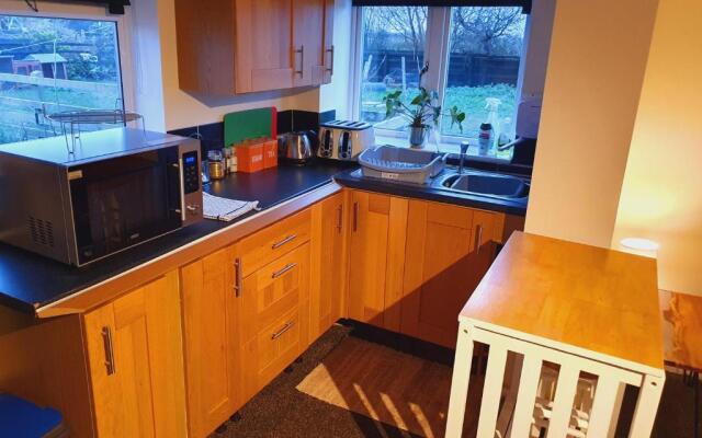 Sherwood Studio Annexe 1 Bedroom Entire Property