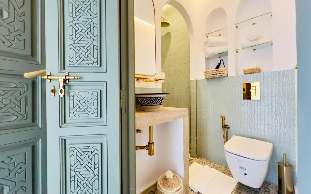 Riad Lakouas- Cannelle Room