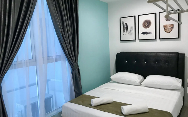 Sunset Seaview Vacation Condos at Infinity Avenue