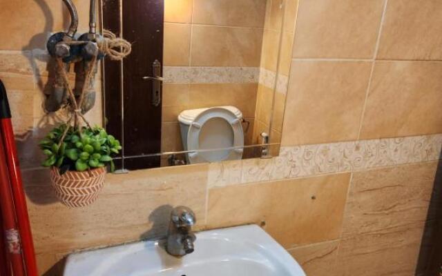 one bedroom apartment Well located