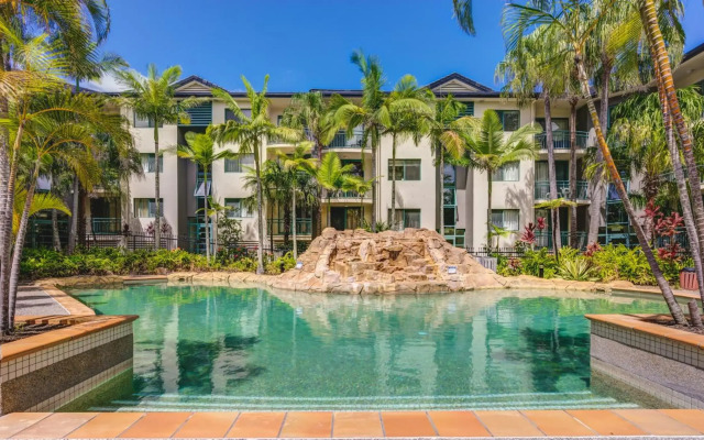 Currumbin Sands Holiday Apartments
