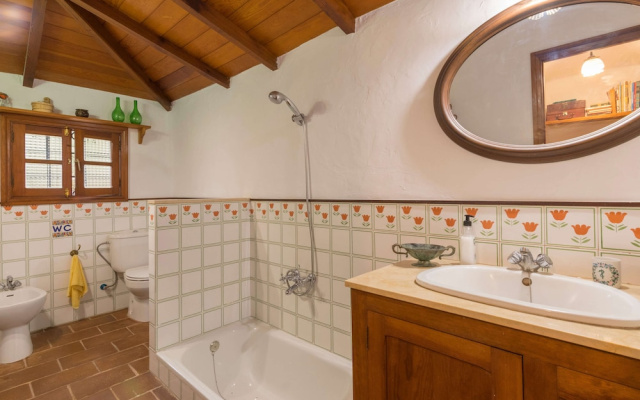 Casa Vacacional con Piscina en Caideros