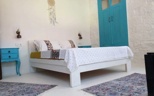 Nadide Duru Alacati