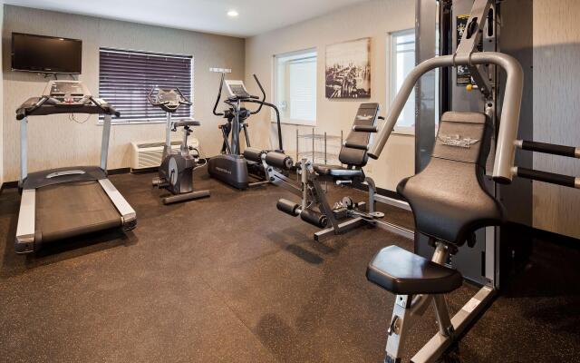 Best Western Crown Inn & Suites