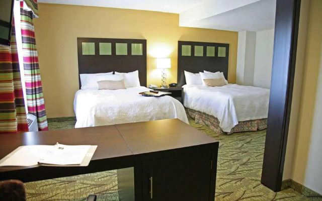 Hampton Inn & Suites Tulsa-Woodland Hills Hotel