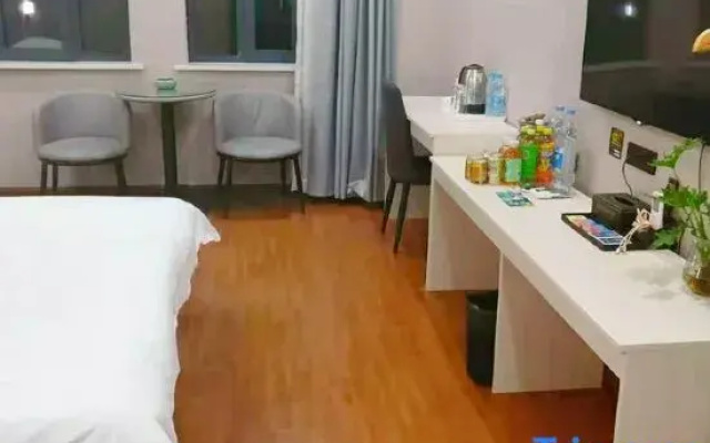 Shenqiu Kaide Business Hotel