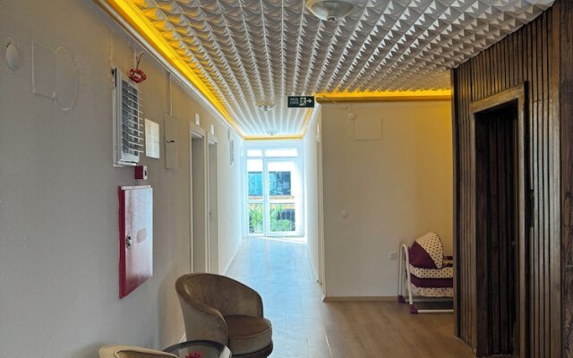 Far Life Hotel
