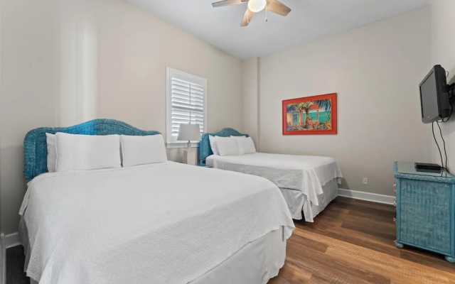 Regency Isle Penthouse 1106