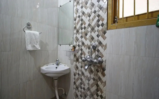 Vibrant Guest House by OYO Rooms