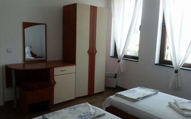 Inviting 1-bed Apartment in Aleksandrovo