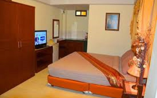 Silver Gold Garden Suvarnabhumi Airport Hotel
