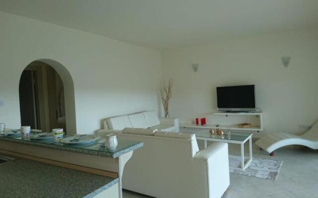 Impeccable 2 bed Penthouse