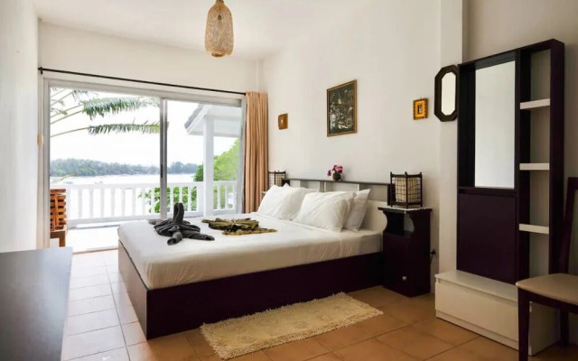 Beachfront Sea View Pool Villa