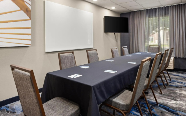 Fairfield Inn & Suites Columbus East