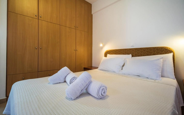 Romanos Beach Villas