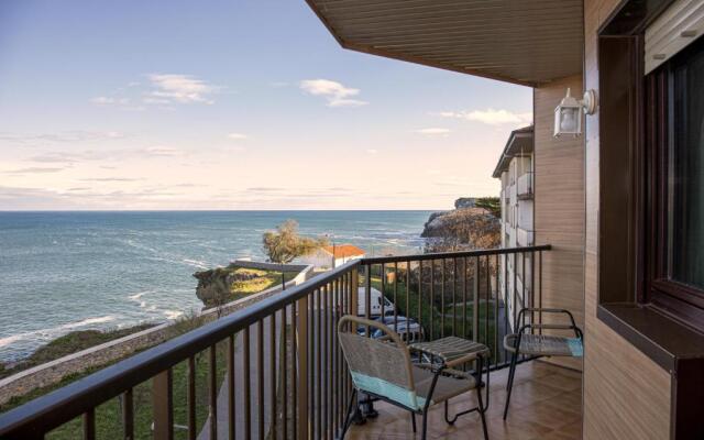 Sea Coast Lekeitio by HomeBilbao