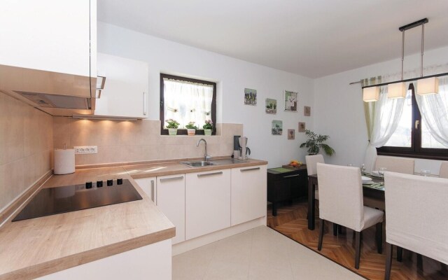 Nice Home in Banjol With Wifi and 3 Bedrooms