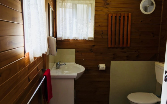 Anglers Reach Lakeside Village