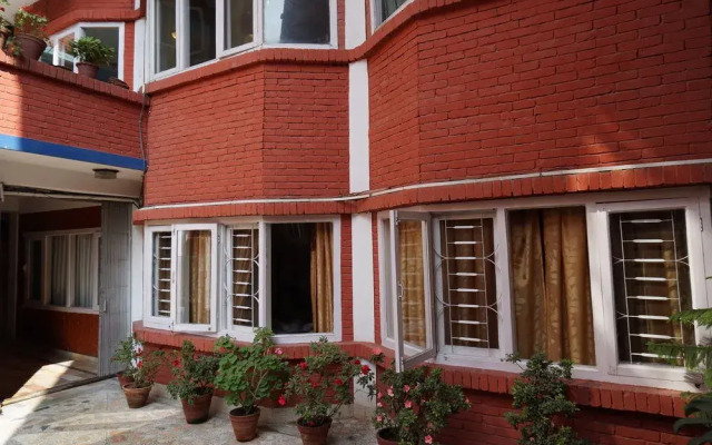 OYO 120 Hotel Tayoma