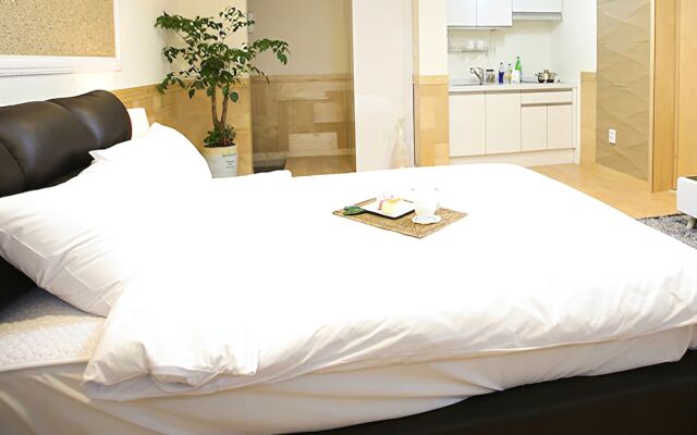 Yeongwol River Palace Pension