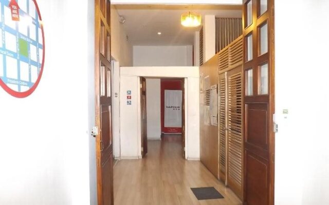 Bauhouse Hostel