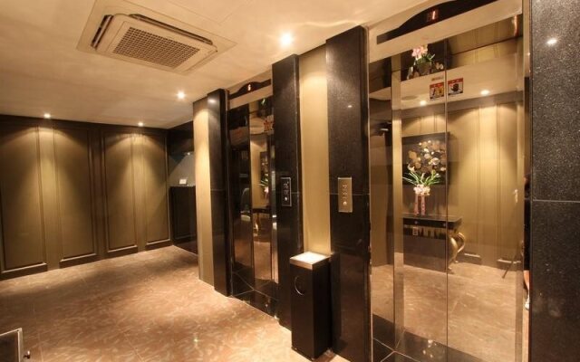 A Seven Hotel