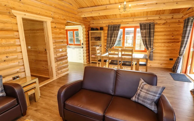 Pine Lodge