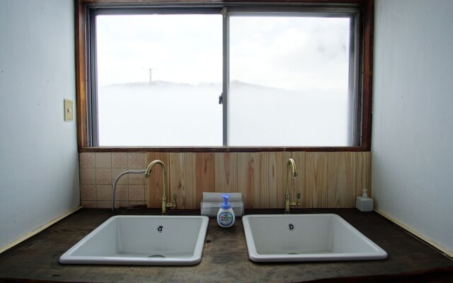 Hakuba Station Guest House Hostel eN