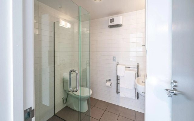 Central Luxury Apartment 114