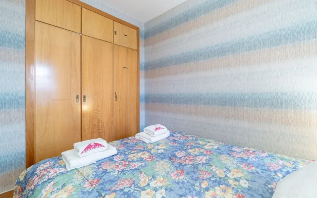 Apartment in Empuriabrava Near Sand Beach