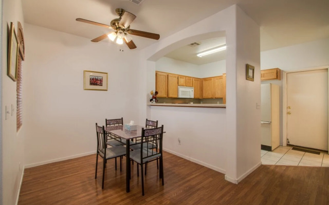 Beautiful Townhome with Pool
