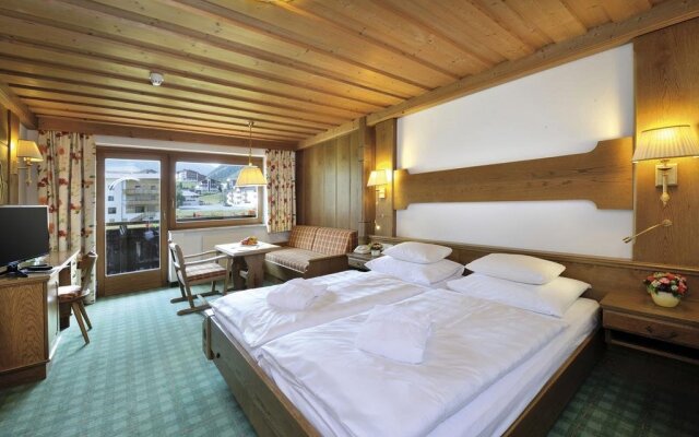 Alpenhotel Tirol