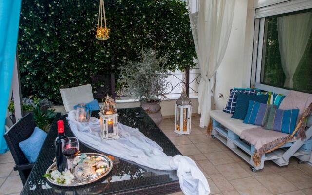 Dina'S House