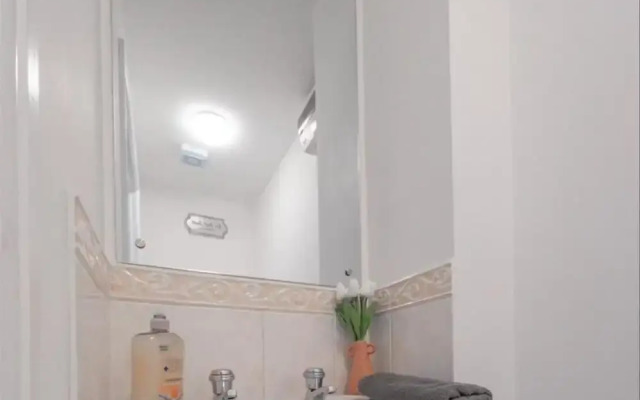 3 Bed-5 Guests-parking-garden