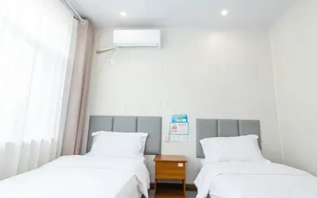 Home Inn Huayi (Qingdao Huangdao Boli Town)