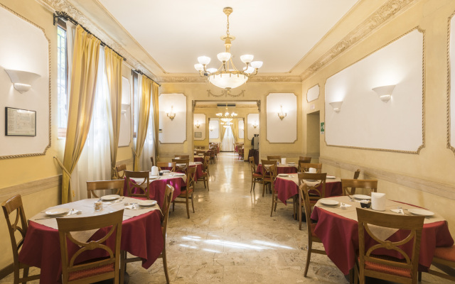 Villa Rosa Hotel