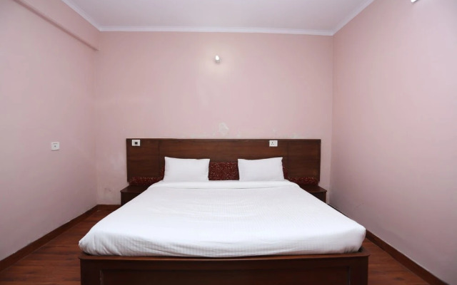 OYO 11047 Home Spacious 3BHK Bhumiyadhar