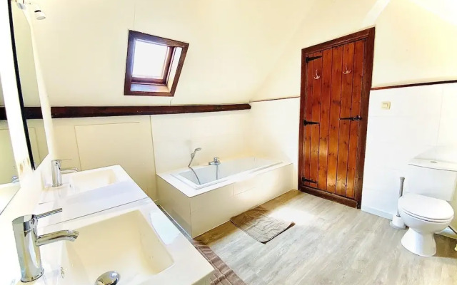 Spacious Holiday Home in Middelkerke near Belgian Coast