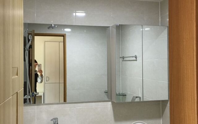 Seoul Crown 88 Guest House - Foreign Guests Only