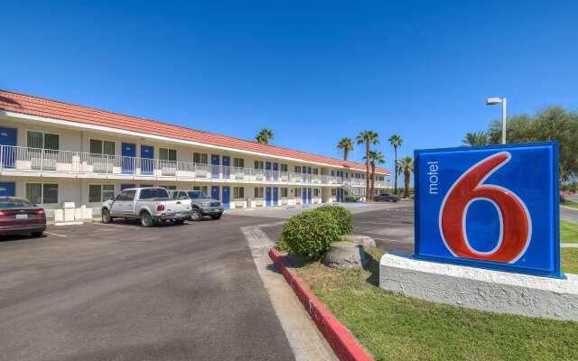 Motel 6 Rancho Mirage, CA - Palm Springs