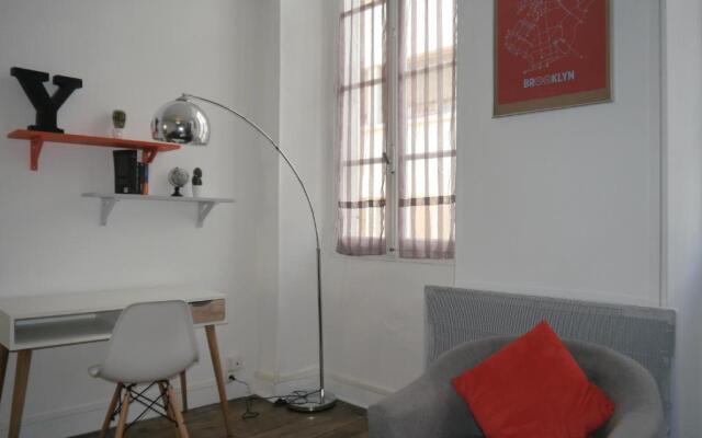 Appartement hypercentre Tarbes - 2 grandes chambres