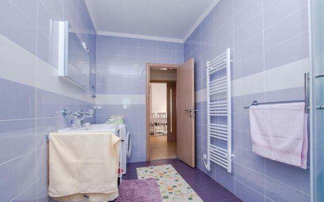 Stunning Home in Sibenik With Wifi and 4 Bedrooms