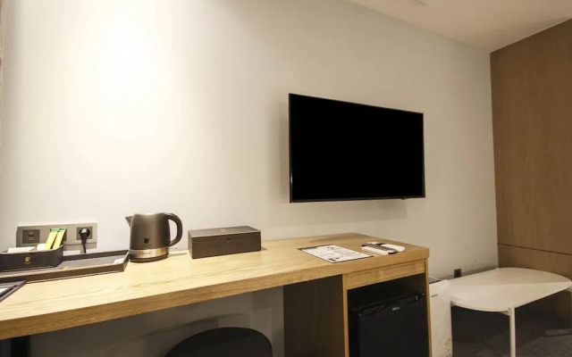 Busan Sasang The Van Hotel