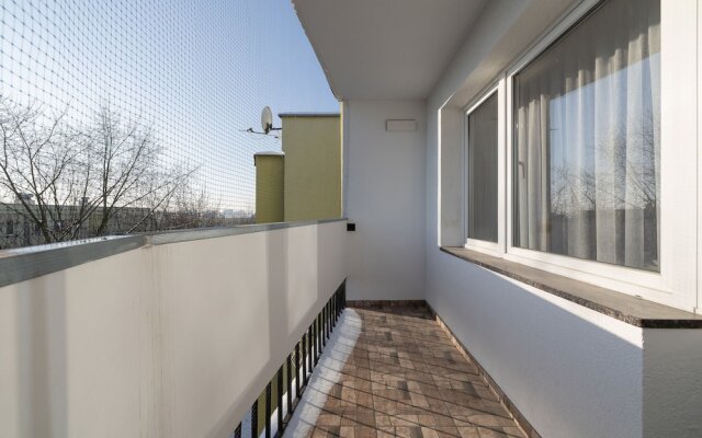 Two-bedroom Strzelców 9 by Renters