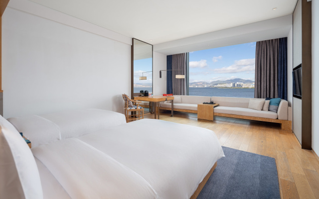 Hotel Indigo Dali Erhai by IHG