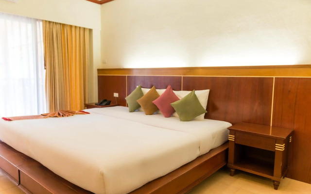 Lanta Casuarina Beach Resort